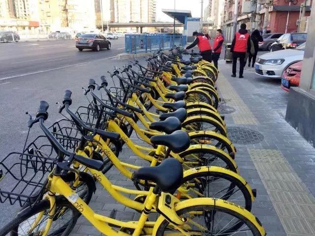 “愿你光芒万丈，始终温暖有光”