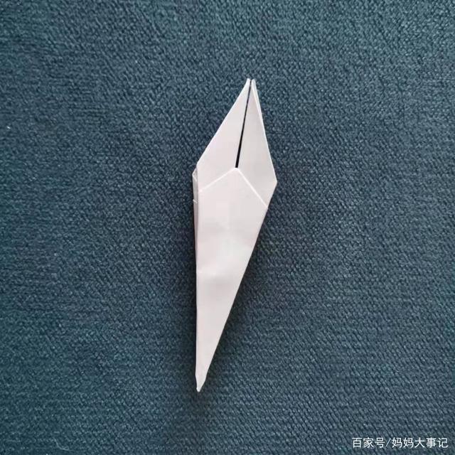 儿童手工折纸:小燕子swallow