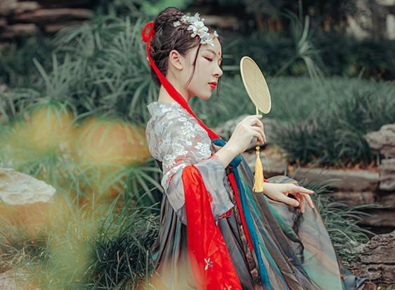 南唐|李煜的这首经典词作，只有短短36个字，却道出了无尽心酸