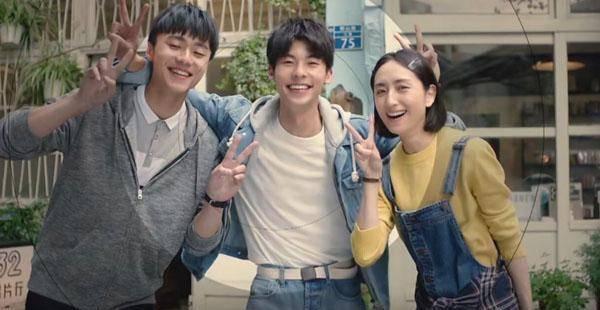 更难得的是《想见你》全剧人员演技在线,即使是戏份较少的陈韵如舅舅