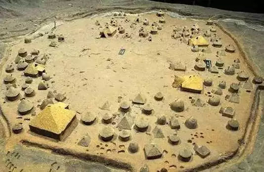 两汉时期|古代厕所啥样？听说皇帝都能淹死？