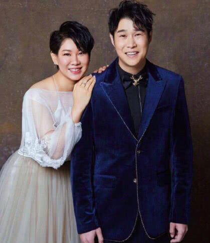 原创小沈阳为老婆庆36岁生日,有谁注意他对沈春阳的称呼?