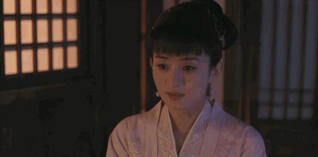 杨幂产假只休3个月，赵丽颖敢停工1年才复出，怪