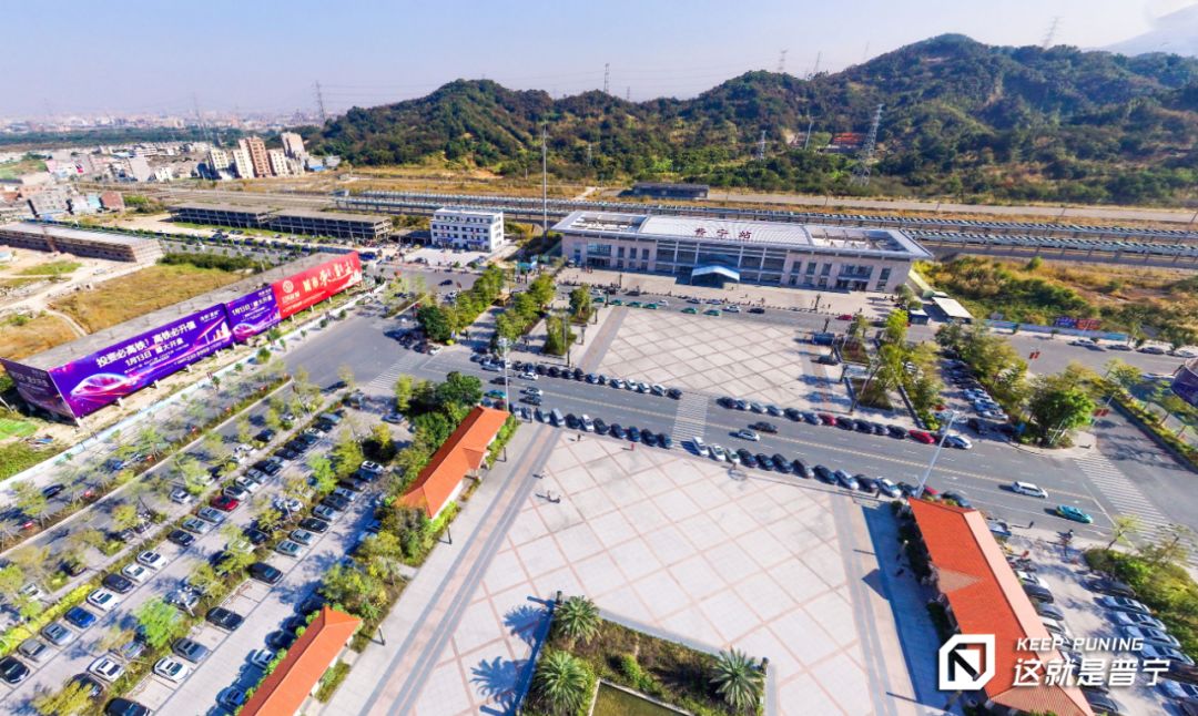 普宁站改扩建工程新变化!雨棚立柱已浇筑成型,希望早日建成!