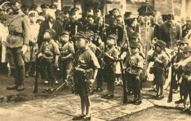 美国投弹前，撒下6300万张传单通知撤离，日本人