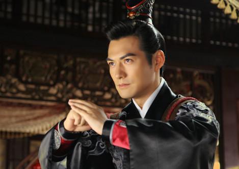 故事传记|王爷劝皇帝赏赐功臣，皇帝愤怒地说了8个字，王爷听后挥刀自刎