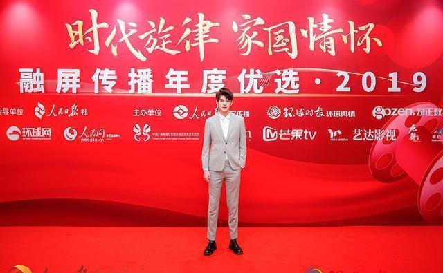 盛英豪2019融屏传播优选活动 新锐星秀气宇不凡
