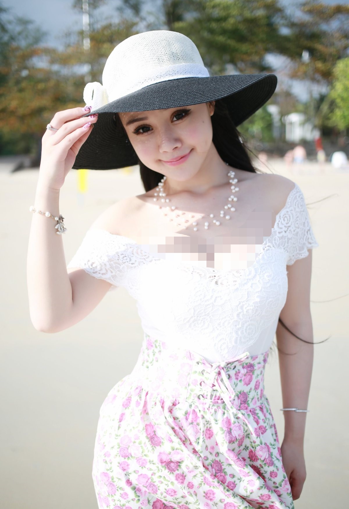 甜美少女可儿性感海滩巨乳比基尼惊爆眼球 性感美女 美女图片