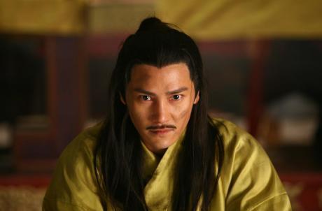 东汉|历史上相似的3个王朝，其中两个很怂，另一个直到灭亡依旧强大