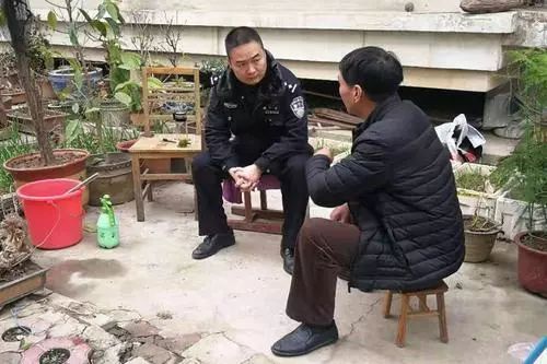 英雄不死!郑州片警樊树锋倒在战"疫"一线,捐献器官让生命继续