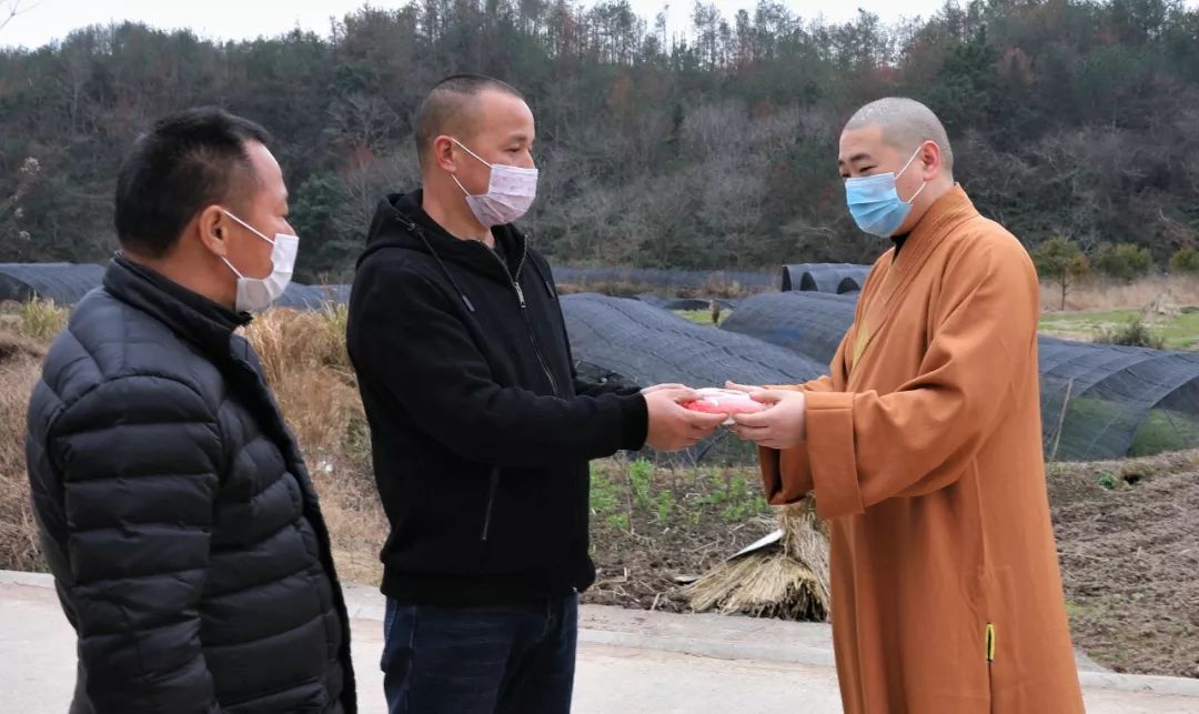 台湾僧人口罩_台湾身份证图片