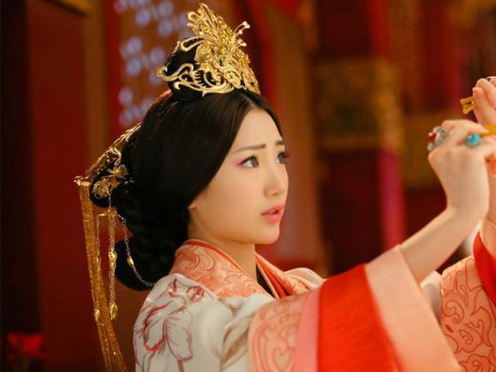 上官氏|6岁成皇后，15岁成太后，她是汉武帝的儿媳，一生无子无女