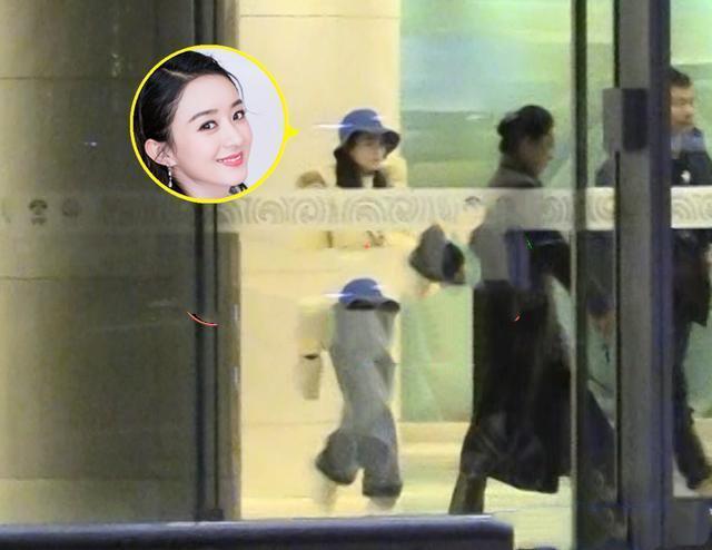冯绍峰赵丽颖婚后各忙各，颖宝停工后现身步伐