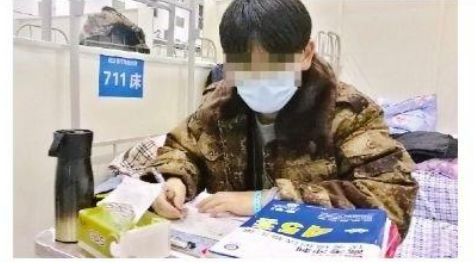 美国有多少人口感染肺炎_美国医生感染新冠肺炎(3)