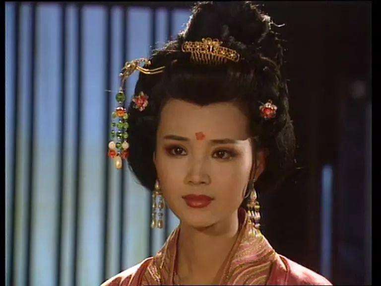 安乐公主|14岁得到重用，唐朝的巾帼宰相，她当过罪奴、女官和皇妃