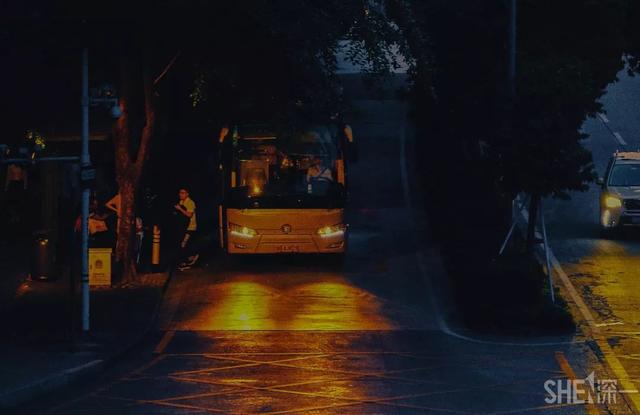 再晚就要错过末班车