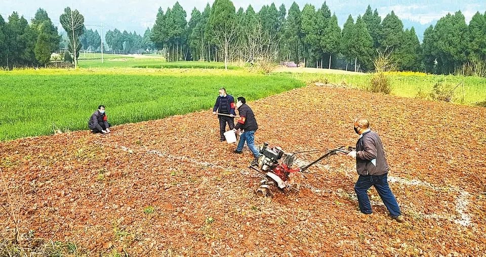 德兴市有多少人口_上饶德兴市有多少人口(2)