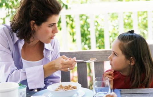 四个孩子的妈妈要努力吃饭视频 98e91b52b6964c02998d07cc70d17fa3.jpeg