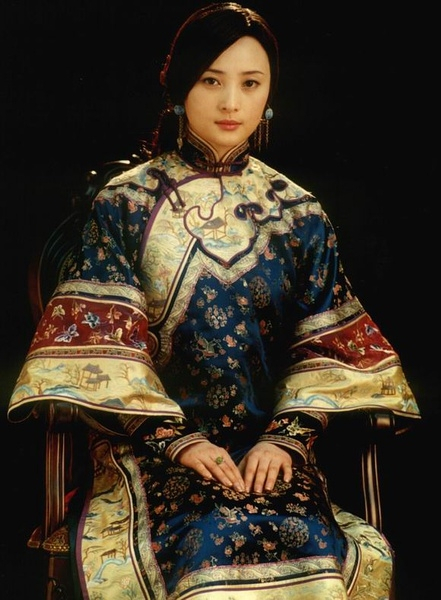 额尔德特·|中国最后一位贵妃：13岁嫁给溥仪，与溥仪离婚后嫁给普通工人