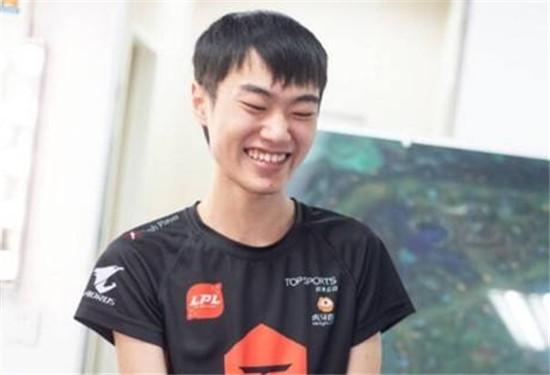 恐怖胜率！K皇新对手莎莉进国服前三，网友：很强但他打不了职业