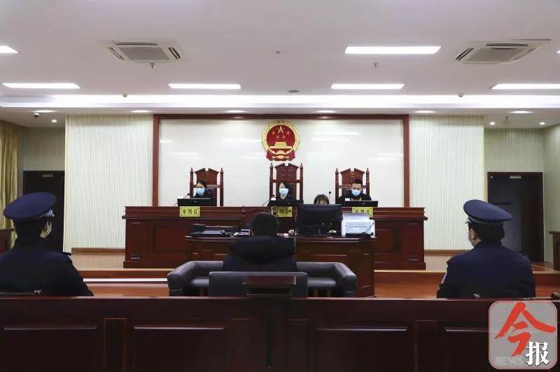 首例！柳州男子网上卖口罩获刑3年半，立案到宣
