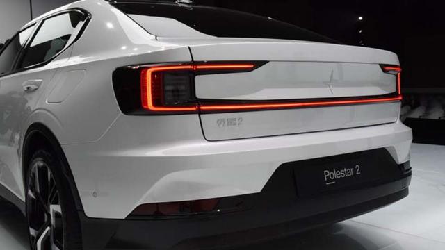 跑车的车标长什么样 bb3fb8efe1174e38bb61ba4515a680d0.jpeg