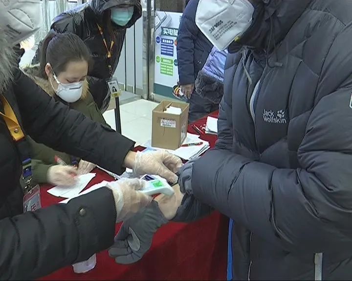 服务业纳入gdp核算_中国gdp增长图