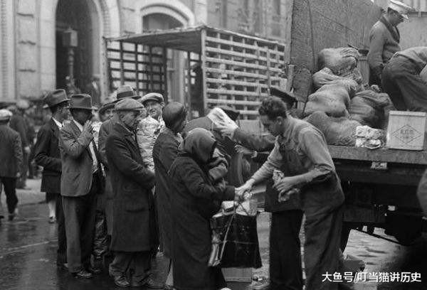什么是生产过剩危机 eeeb0f225d194a2eb131865e32d89b56.jpeg