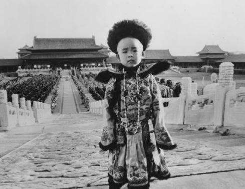 真相|清朝12个皇帝，为何只有一个皇帝是长子？康熙11岁结婚说出真相