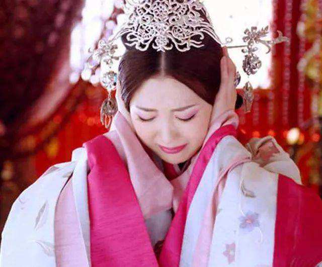 上官氏|6岁成皇后，15岁成太后，她是汉武帝的儿媳，一生无子无女