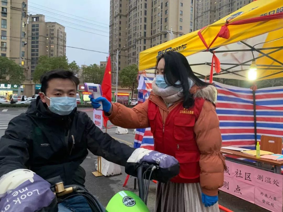 00后出列丨你守护世界,扬州高校青年志愿者守护你 ②
