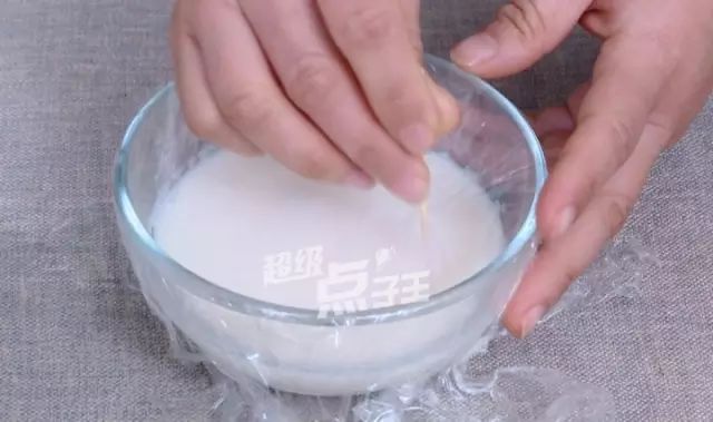 能用牛奶做的简单美食 30bd4827bdb4497bb470e0ba23f4589f.jpeg