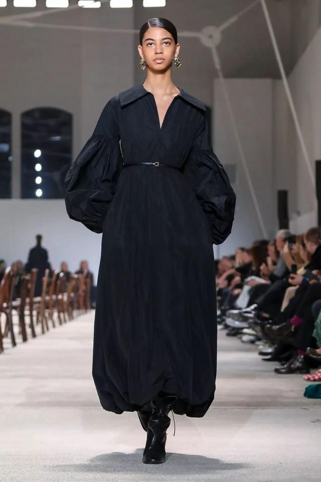 jilsander官方网站,jilsander官网女鞋 jilsander极简不是一味地做减法在纯粹的设计中寻找时装灵魂