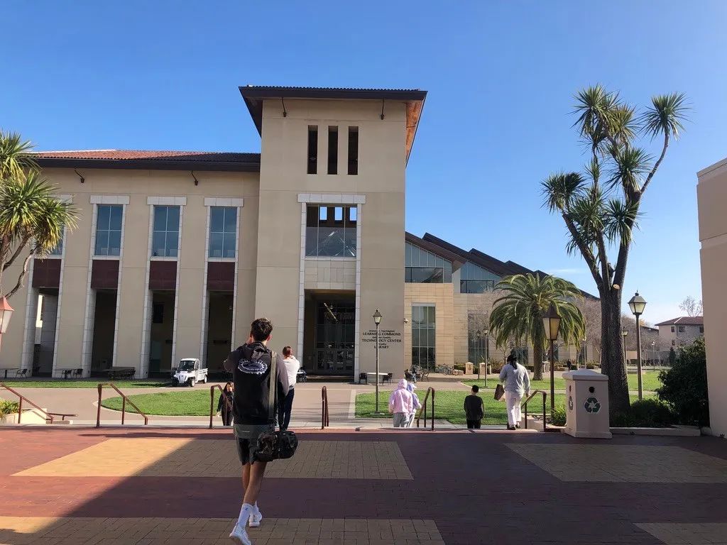 圣克拉拉大学 santa clara university