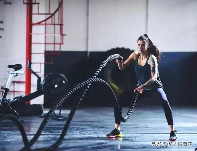 全网最全战绳动作9种不同训练方法带你高效燃烧脂肪