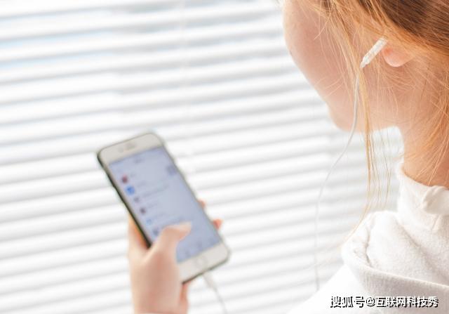 打电话用无线耳机还用有线的好吗