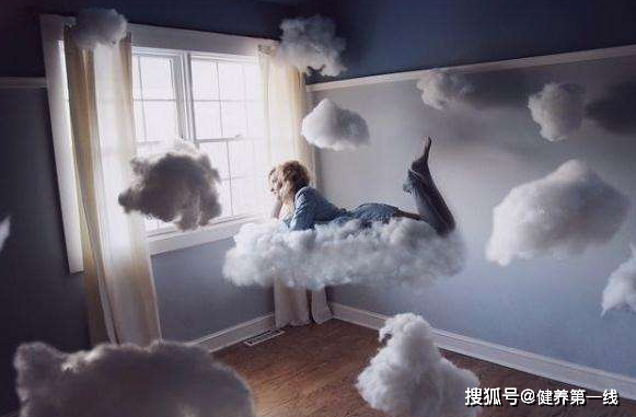 梦境之河，探索梦见死去亲人在梦中掉进河里的深层含义