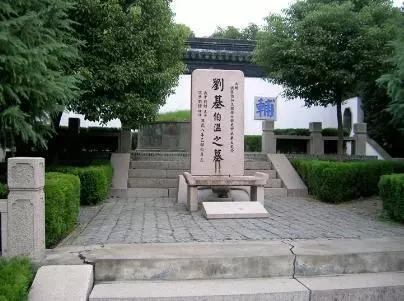 朱元璋@17年后朱元璋才领悟，却悔之晚矣，刘伯温去世前送朱元璋一筐鱼