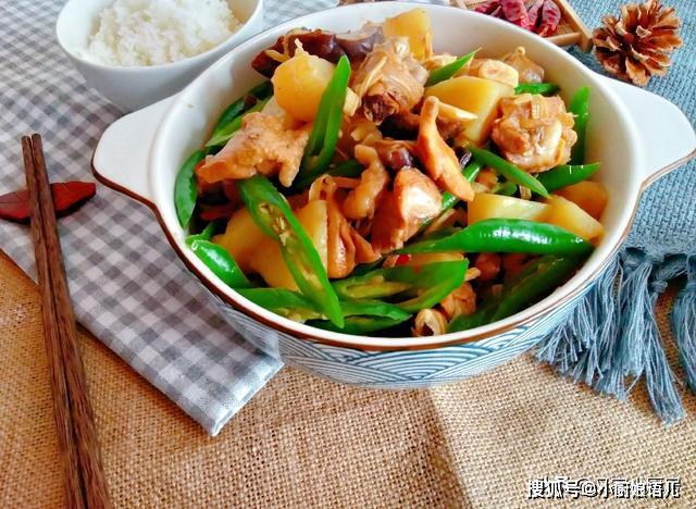 在家做美食简单又好吃鸡肉 92b9f3ec6412433a9f6be2b0bbfa1910.jpeg