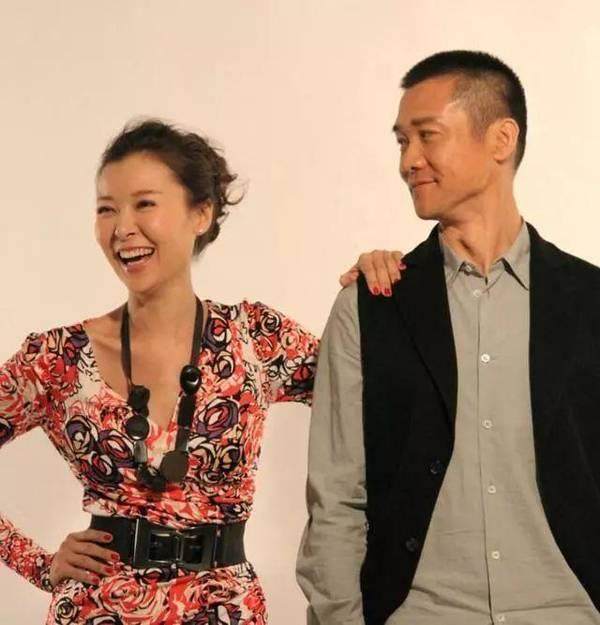 被瞿颖横刀夺爱和耿乐同居插足黄志忠婚姻任性的柯蓝