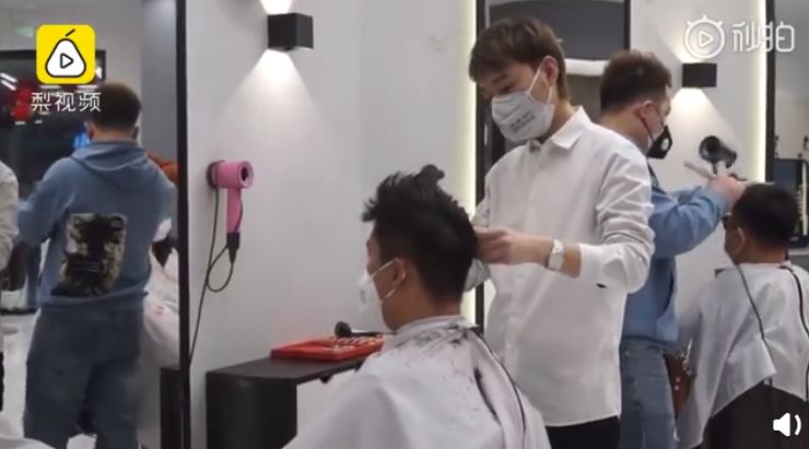 怎么理发初步教程 b9caca14eb3f4c1b8918374b9dbfeb78.jpeg