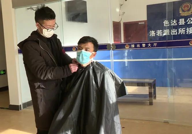 泥朵镇人口_人口普查图片(2)