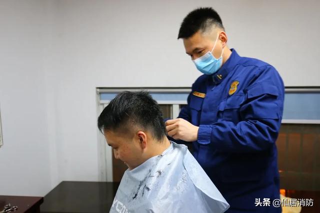 全能消防员变身"tony老师!_发型