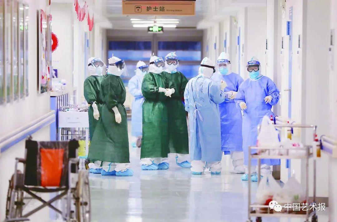中国摄协抗击疫情摄影小分队，发自武汉！
