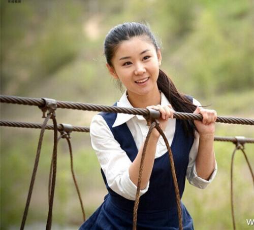 出道零绯闻的美女 颜值不输杨幂 从不拍吻戏