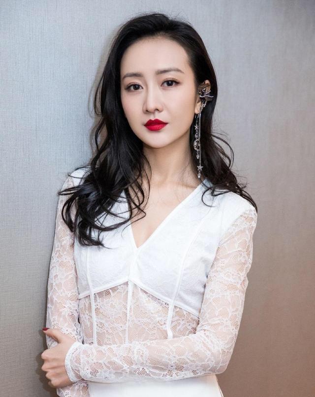 有一种帅气叫"王鸥剪短发",演绎温柔"小奶狗"气质,没谁了