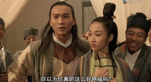 饰演的"宋青书"太招人恨邹兆龙和李连杰,成龙等人合影凭借一身功夫打