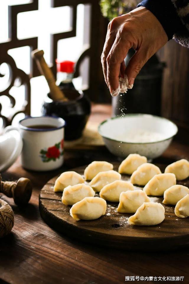 二月二"龙抬头,食龙耳,吃龙鳞,食龙胆"