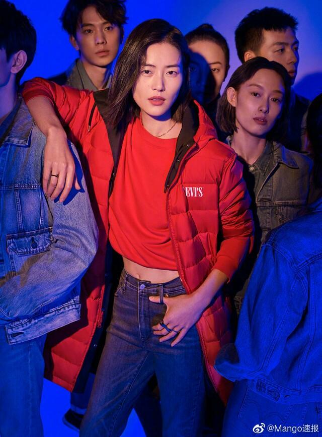 刘雯最新宣传大片，身穿2020新春系列，腰部线条太好看了
