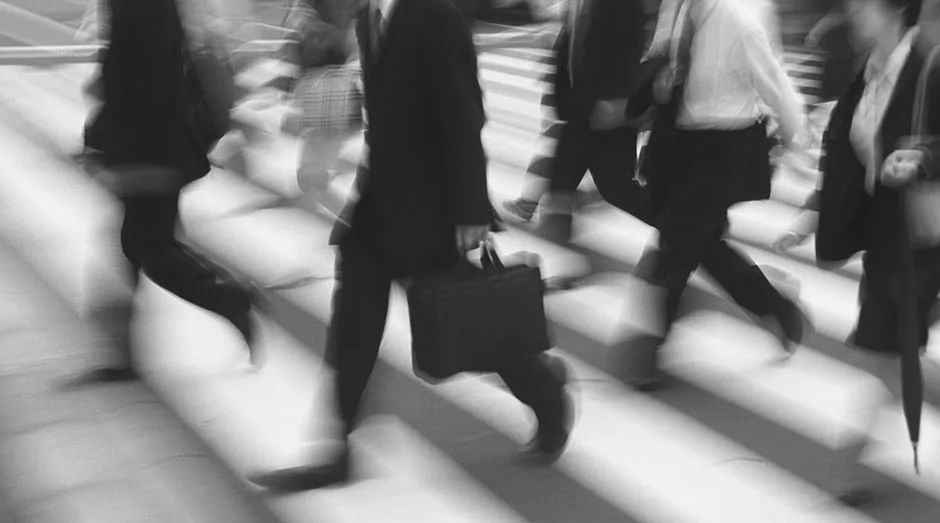 包飞机、抢人、考试，企业打响硬核复工战